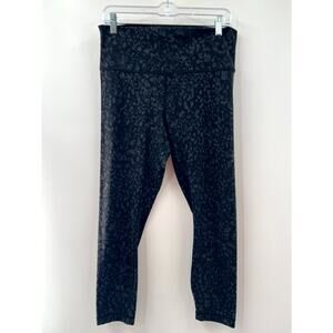 Lululemon Women's Multi Leopard High Rise Stretch Cropped Leggings Sz 12